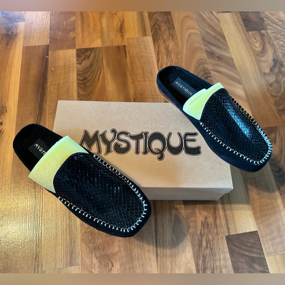 🖤✔️♠️NWB Slides-black